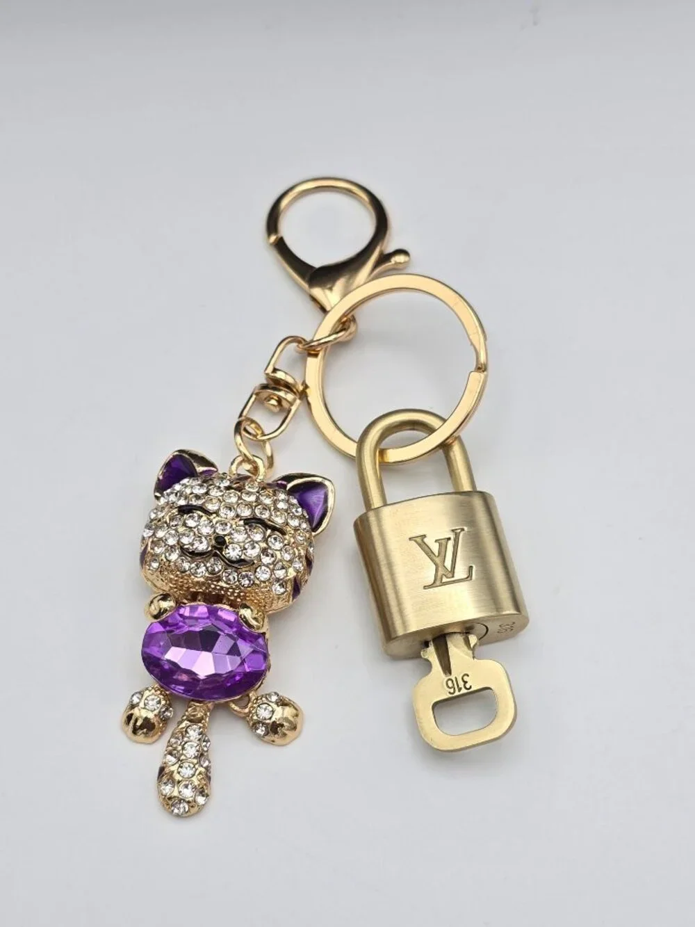 Louis Vuitton Gold Padlock 🔒 Key Set Authentic LV w/ Unbranded Cat Keychain